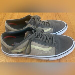 Vans Men's Olive and Tan Sneakers Classic Skate Style
